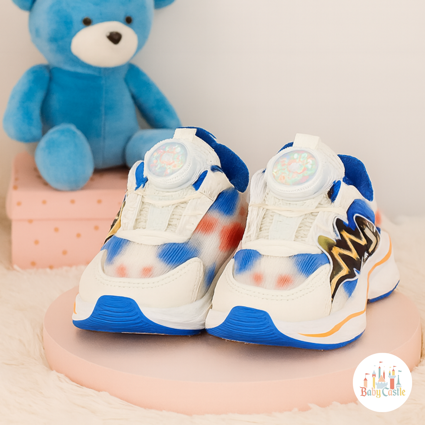 Zapatillas blancas con rayos